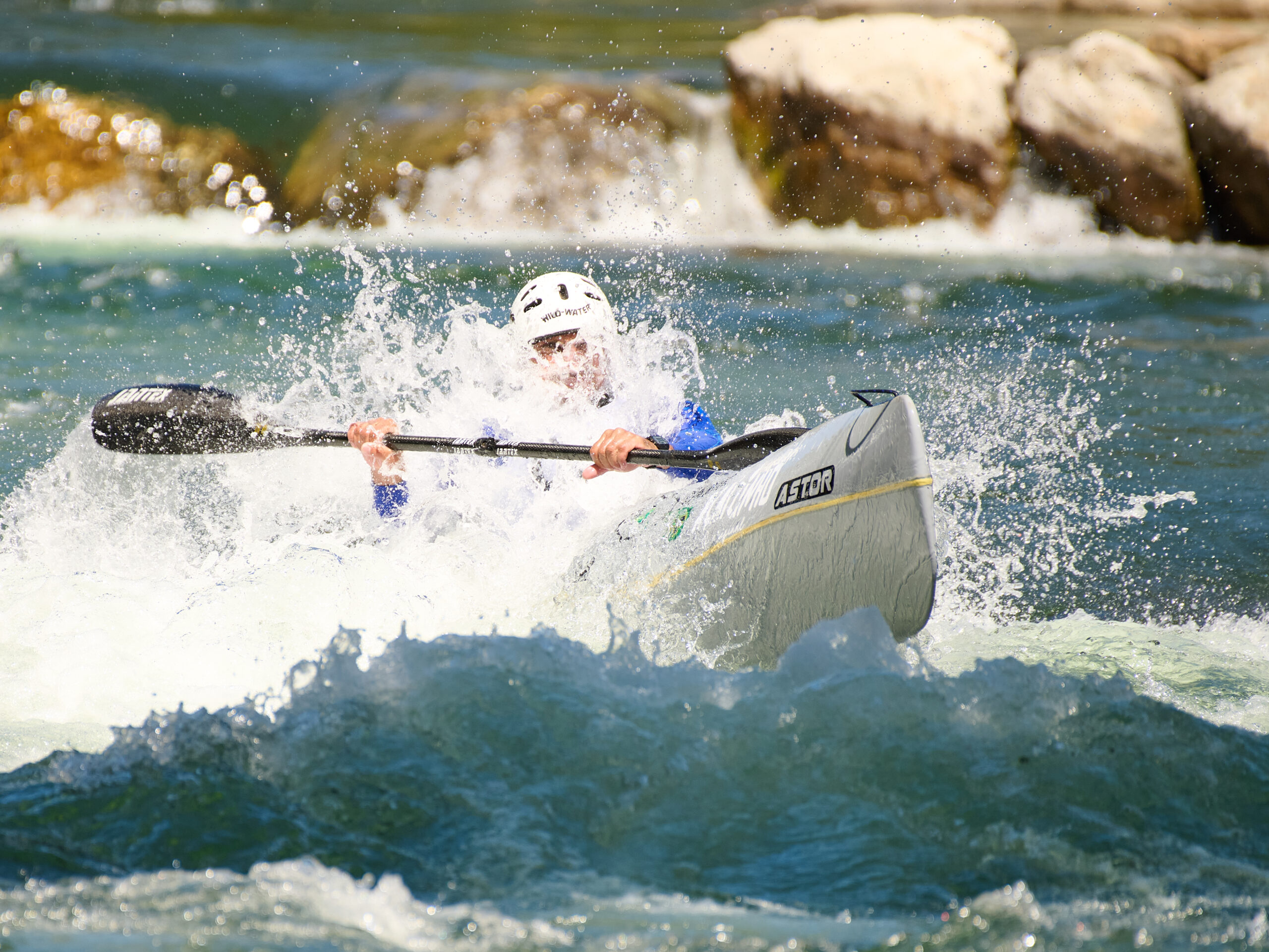 sesion de kayak en la provincia de Leon