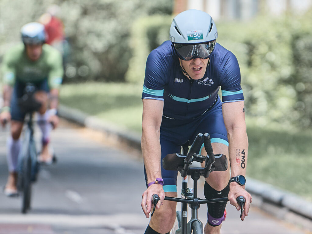 Ciclista durante una prueba deportiva en Bilbao
