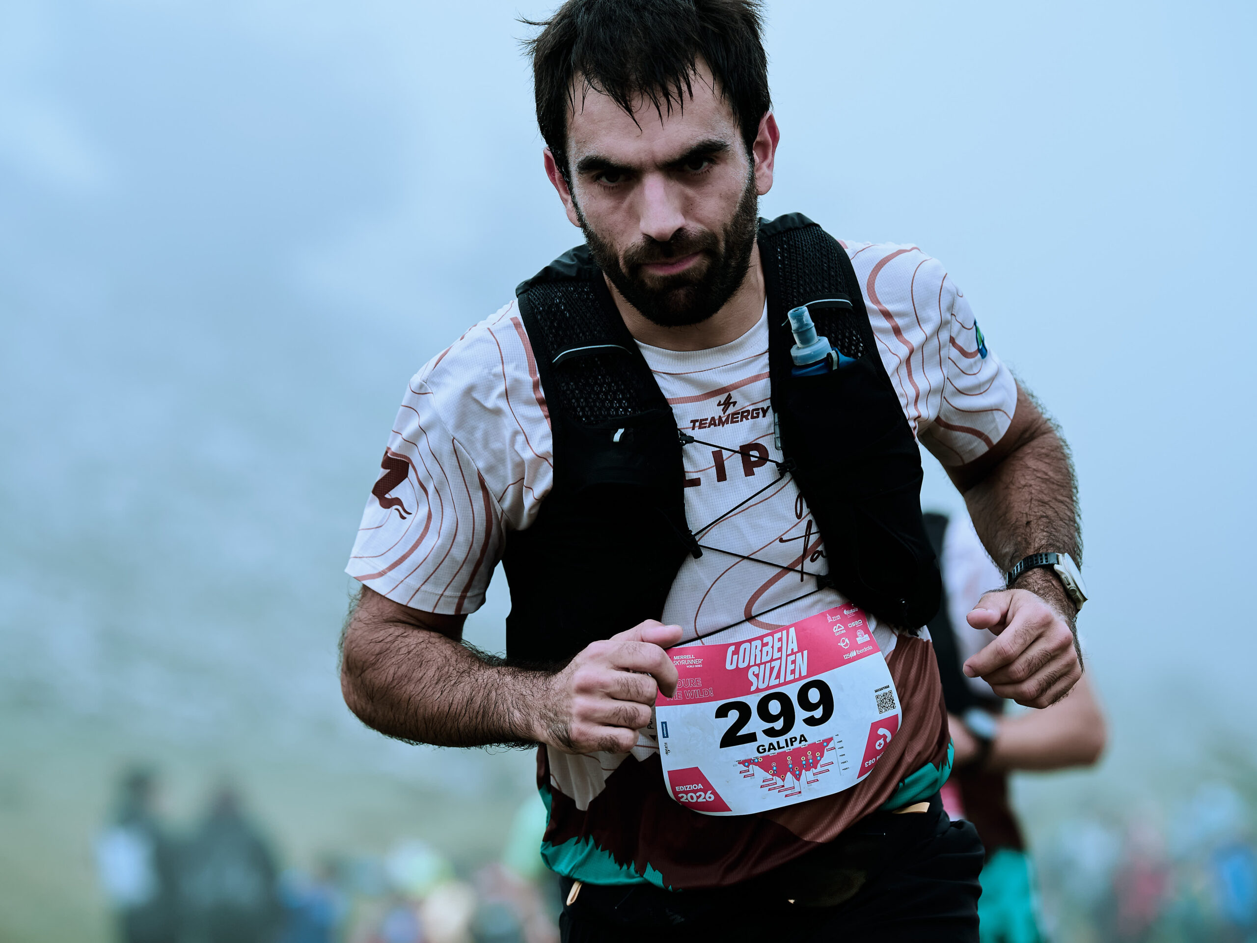 fotografía deportiva de un primer plano de un atleta.
